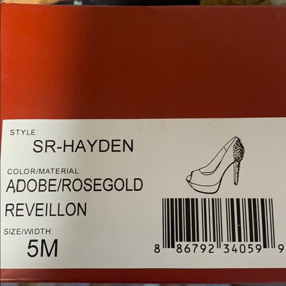 RED Saks Fifth Avenue. Fun style high heels pumps - Picture 13 of 13